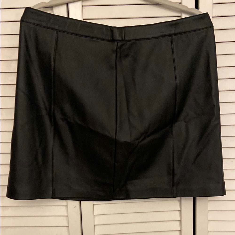 Gentle Fawn Black Mini Skirt